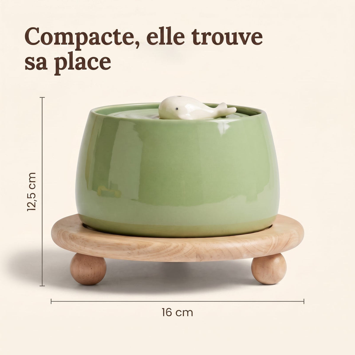 Dimensions de la fontaine Le Socle : 12,5 cm de haut, 16 cm de large