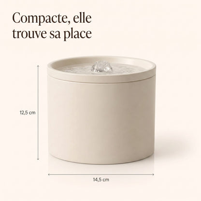 Dimensions de la fontaine La Ronde : 12,5 cm de haut, 14,5 cm de large