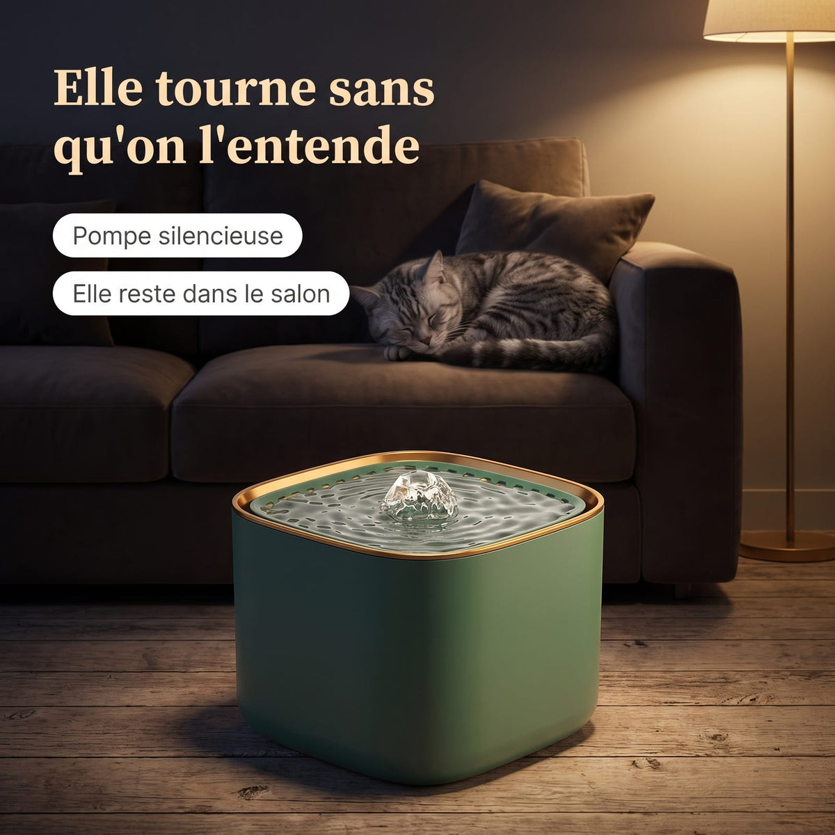 Fontaine à eau pour chat dans un salon le soir, chat endormi sur le canapé