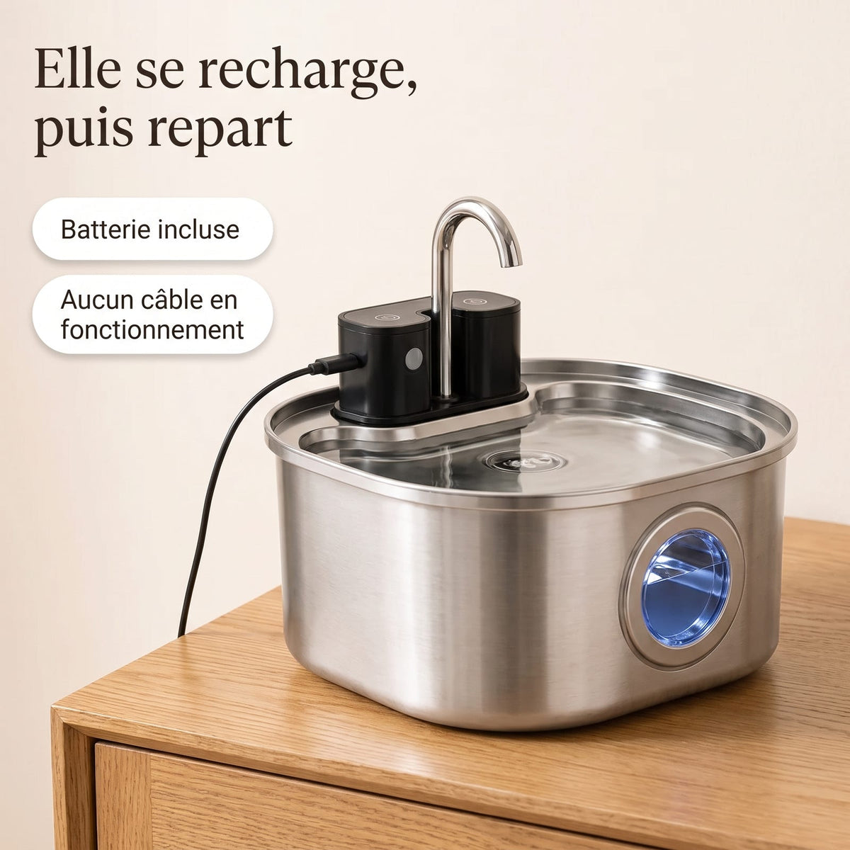Recharge de la batterie de la fontaine à eau sans fil pour chat