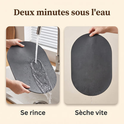 Rinçage du tapis sous l'eau courante puis séchage